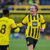 Julian Brandt bejubelt seinen Treffer gegen Freiburg.
