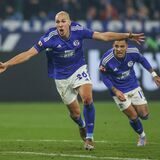 Michael Frey, Rodrigo Zalazar (v. l.), beide Schalke 04