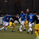 Serkan Gül (l.) und Mehmet Kara (M.) gewannen mit dem VfL Kamen gegen den TuS SG Oestinghausen.