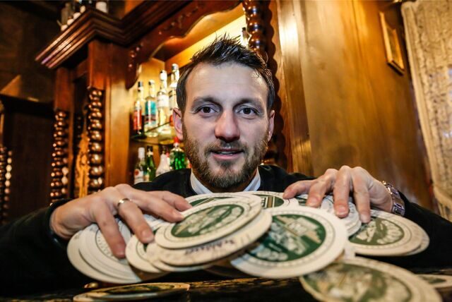 Dimitrios Kalpakidis betreibt die Dortmunder Kultkneipe Perpendikel in der östlichen Innenstadt.