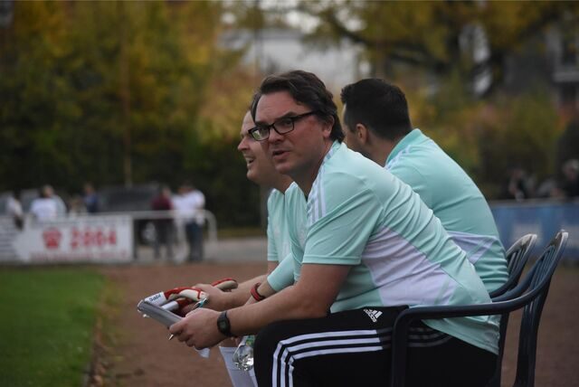 Cheftrainer Benjamin Hartlieb bekommt in der kommenden Saison einen weiteren Neuzugang für die Defensive. Es ist der vierte externe Neuzugang.