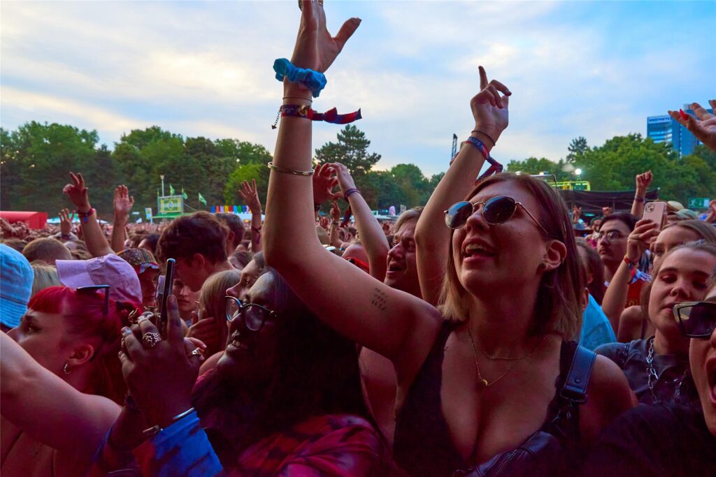Fans beim Festival Juicy Beats in Dortmund.