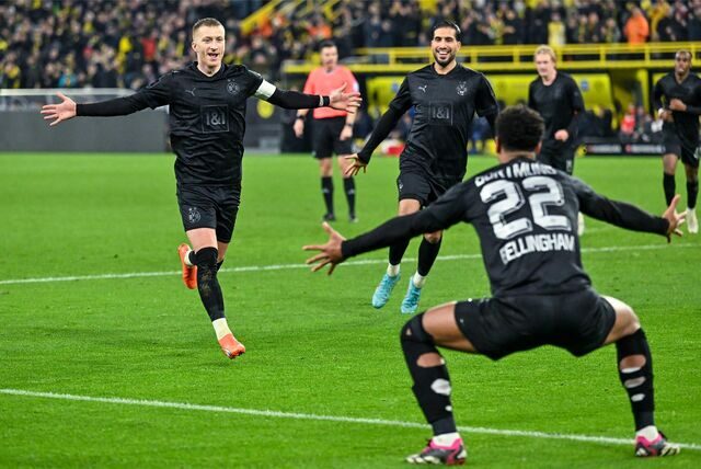 Marco Reus und Jude Bellingham feiern nach einem Tor.