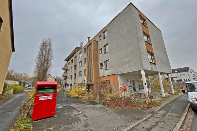 Die Stadt Bergkamen soll das Geld haben, um Schrottimmobilien wie die am Römerberg in Oberaden notfalls selbst zu kaufen und abzureißen, fordert die CDU.