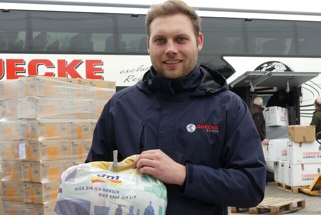 Florian Quecke kurz vor dem Start des zweiten Bus-Konvois ins ukrainische Grenzgebiet vor rund einem Jahr. Heute sagt er: „Was ich dort gesehen habe, werde ich nie vergessen.“