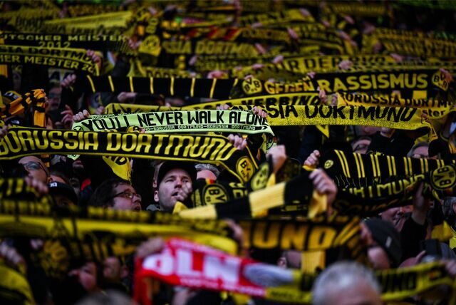 Die BVB-Fans auf der Südtribüne.