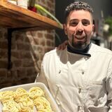 La-Locanda-Chef Brahim Ouardah (l.) und sein Mitarbeiter Joouad Bouali präsentieren frische Pasta.