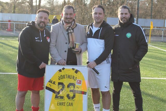 Das von BVB-Profi Emre Can gespendete Trikot generierte einen vierstelligen Betrag.