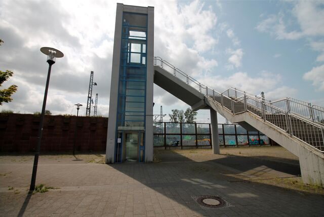 Aufzug Neue Caroline an der Carolinenbrücke in Holzwickede