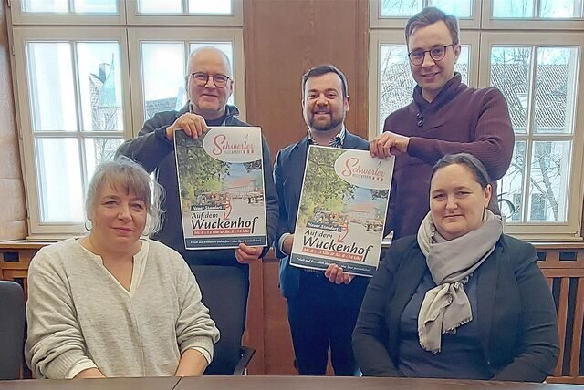 Trafen sich zur Vorbesprechung: Jenny Golombek, Jan Holtmann, Dimitrios Axourgos, Stephane Berger und Sylvia Köster (v.r.).