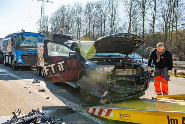 Auf der B236 kam es am Mittwochvormittag (1. März) zwischen Dortmund und Lünen zu einem Unfall.
