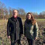 Jesaja Michael Wiegard und Sandra Menzel sind die Köpfe des Vereins Selm pflanzt. Schon jetzt merken sie: Die Idee, Selm grüner und ökologisch wertvoller zu gestalten wächst und findet immer mehr Unterstützer.