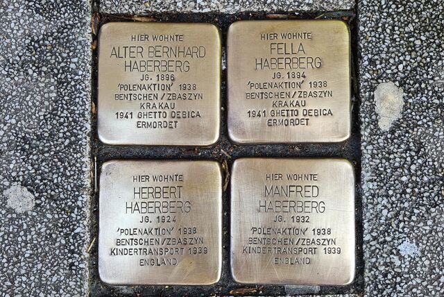 In Lünen gibt es aktuell 53 Stolpersteine – unter anderem die vier der Familie Haberberg. Jetzt plant der Arbeitskreis die Verlegung weiterer Stolpersteine für die Familie Stiefel.