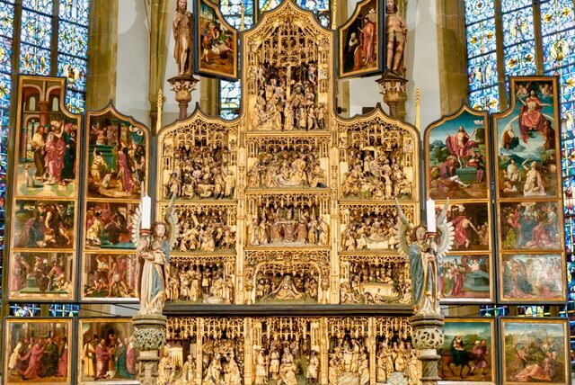 Altar der St. Viktor-Kirche in Schwerte