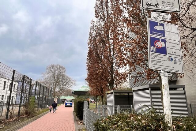 Der Eingang zum Keuning-Park von der Zimmerstraße in der Dortmunder Nordstadt.