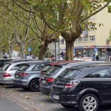 Der Parkplatz vor dem Lüner Hauptbahnhof ist hauptsächlich für Zugpendler gedacht. Nun werden einige Plätze im Zuge der Umbauarbeiten des Bahnhofs verändert.