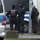 Die Polizei führte eine landesweite Razzia gegen gewaltbereite Fußballfans durch, auch in Gelsenkirchen