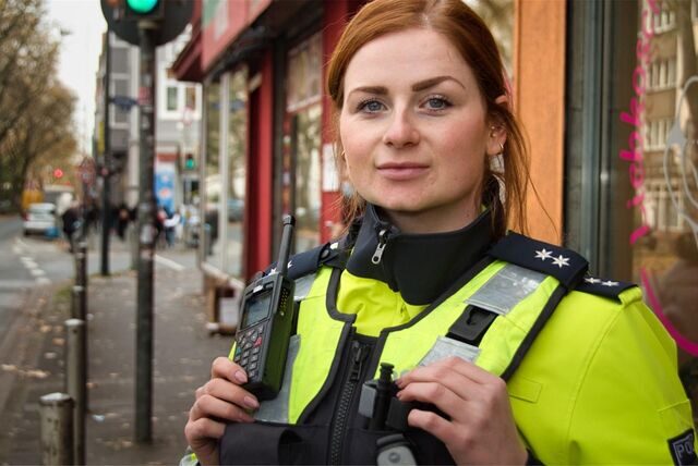 Als Polizistin ist Candice N. in Dortmund viel unterwegs. Bei einem Einsatz musste sie Erste Hilfe leisten und konnte so wohl ein Leben retten. (Archivbild).