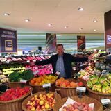 Jörg Patzer, Edeka-Pächter in Lünen, gibt sich kampfbereit.