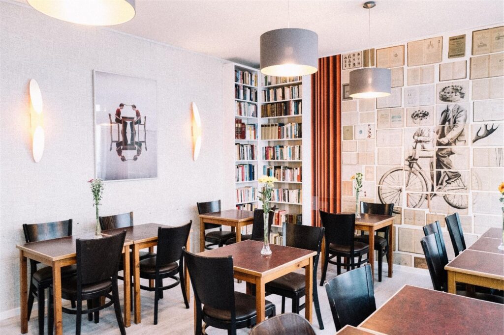 blick ins goldmund literaturcafe
