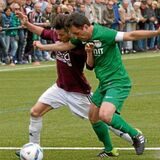 Franco Jans (l.) war auch schon vor neun Jahren mit dabei, als die SG Massen mit dem VfL Kemminghausen um den Aufstieg in die Bezirksliga kämpfte.
