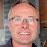 Meinolf Brinkmann will krebskranken Kindern helfen. Der Unnaer hat gemeinsam mit dem Fröndenberger Theo Beiske die Aktion Osterlächeln ins Leben gerufen. Mitmachen kann jeder.