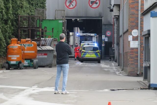 Neben dem Hubschrauber war auch ein Rettungswagen und die Polizei im Einsatz.