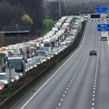 Die A2 war am Mittwochnachmittag knapp eine Stunde lang wegen einer Bombenräumung voll gesperrt, hier ein Blick von der Brücke Nordbögge kurz nach der Freigabe.