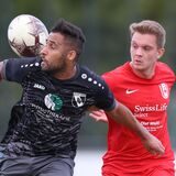 PSV Borks Sanmi Ojo im Duell mit RW Unnas Jesper Böhne. Am Sonntag treffen die Konkurrenten erneut aufeinander.