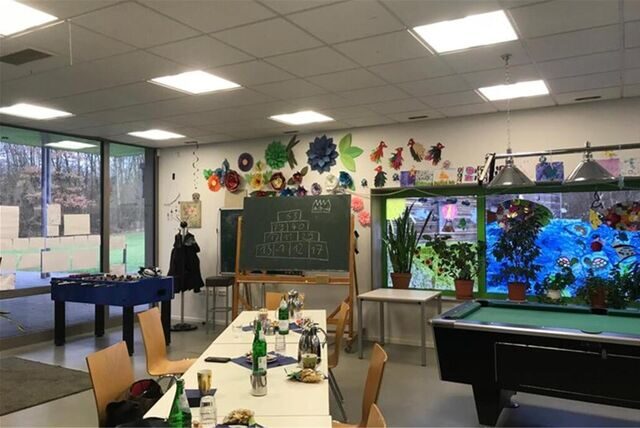 Im Jugendcafé in Gahmen haben die Jugendlichen die Möglichkeit, ihre Freizeit zu gestalten.
