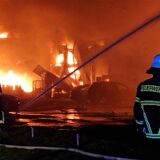 In der Nacht zu Donnerstag stand die Galvanikfabrik komplett in Flammen.