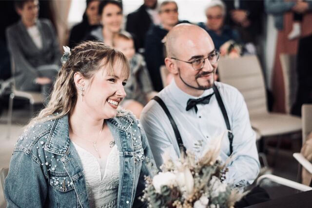 Sara und Johannes Richard aus Selm haben am 26.3., einem für sie ganz besonderen Datum, in Nordkirchen geheiratet.