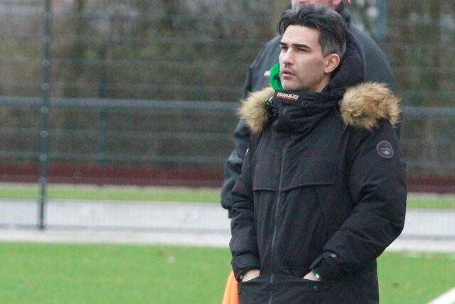 Leonardo Amoresano, Trainer des SV Stockum, hält den Aufstieg nicht mehr für realistisch.