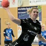 Anna Lieneke beim Sprungwurf.