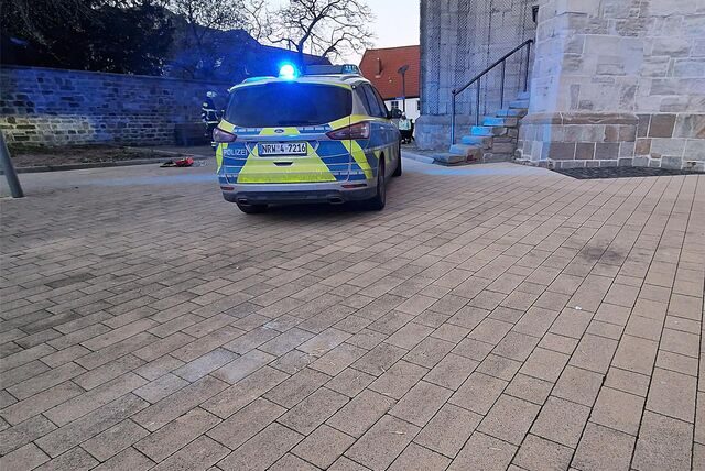 Auf dem Kirchplatz in Unna gab es am Donnerstagabend einen Polizeieinsatz. (Archiv)