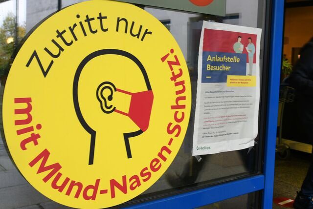 Schild Maskenpflicht