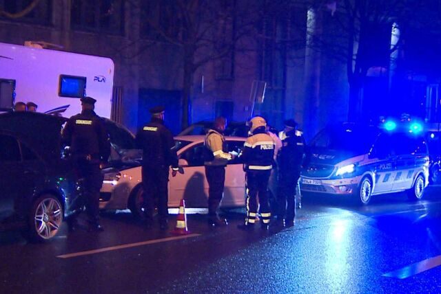 Die Polizei hat am „Car-Freitag“ viele Fahrzeuge in Dortmund kontrolliert.