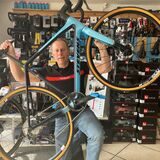Martin Wittwer, Inhaber des Radsport-Fachgeschäfts Wittwer in Fröndenberg, ordnet den veränderten Vertrag mit Leasing-Partner JobRad ein.