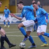 Ilkay Kir von BW Alstedde beim Dribbling