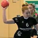 Svea Renhof erzielt in dieser Szene eines ihrer vier Tore für den Lüner SV.