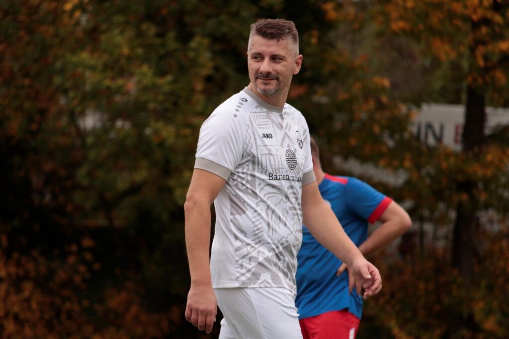 Sebastian „Sebo“ Placzek ist der Torjäger mit Regionalliga-Erfahrung im Bergkamener Team. Sebastian „Sebo“ Placzek ist der Torjäger mit Regionalliga-Erfahrung im Bergkamener Team.