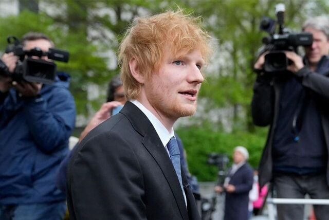 Ed Sheeran verlässt das New Yorker Bundesgericht, nachdem er seinen Prozess gewonnen hat.