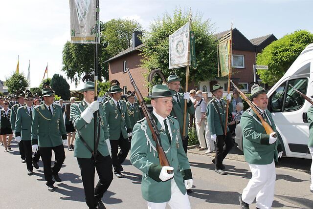 Ein Höhepunkt des Schützenfestes auf Cappenberg ist immer der Festumzug.