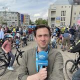 Teilnehmende einer Demo von „Kidical Mass“ in Dortmund.