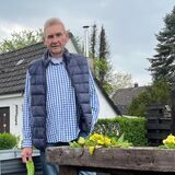 Horst Kroll ist Vorsitzender des Kleingartenvereins Lünen-Süd und bepflanzt seit fast 27 Jahren seine Parzelle. Er hat seinen Wasserspeicher erweitert.