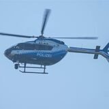 Ein Polizeihubschrauber flog am Dienstag über Selm, Lünen und Nordkirchen.