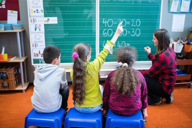Grundschüler haben ab 2026 Anspruch auf einen Ganztagsplatz. Viele Fragen der Umsetzung sind aber noch offen.