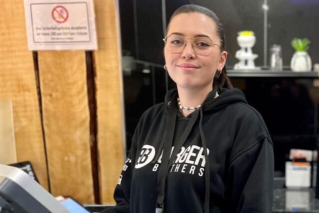 Emilia Cevik (23), Filialleiterin von Burger Brothers an der Brückstraße in Dortmund.