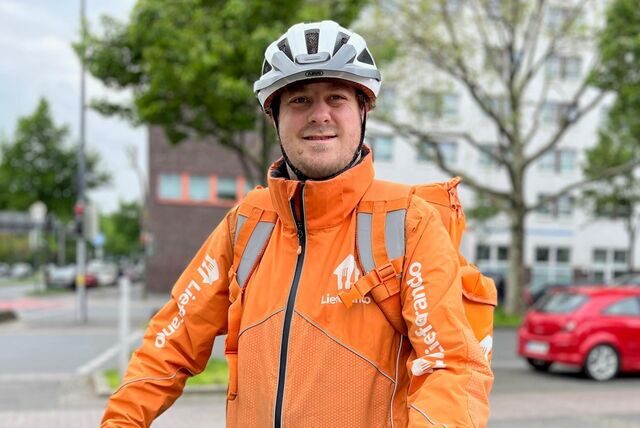 Gustav Berger ist Lieferando-Fahrer in Dortmund. „Ich komme auf 1000 Kilometer im Monat“, sagt der 31-jährige Radfahrer.