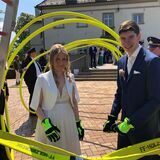 Ellen Lammert (23) und Jarne Oberschachtsiek (21) heirateten am Samstag, 13. Mai, vor dem Standesamt Holzwickede auf Schloss Opherdicke.